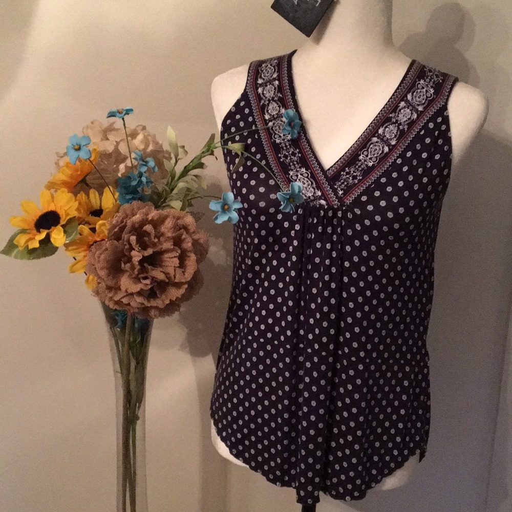 SOLD - This top feels amazing! Sooo comfortable!